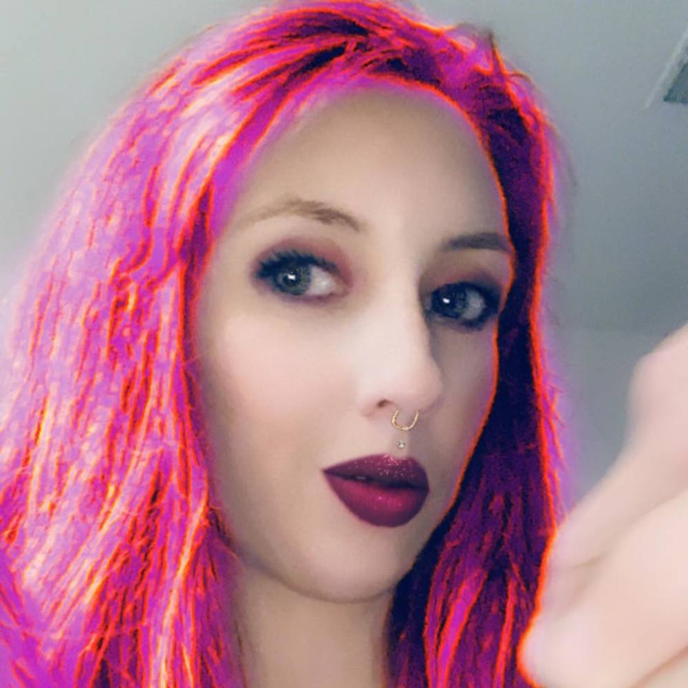 Meet your Posher, Felicia